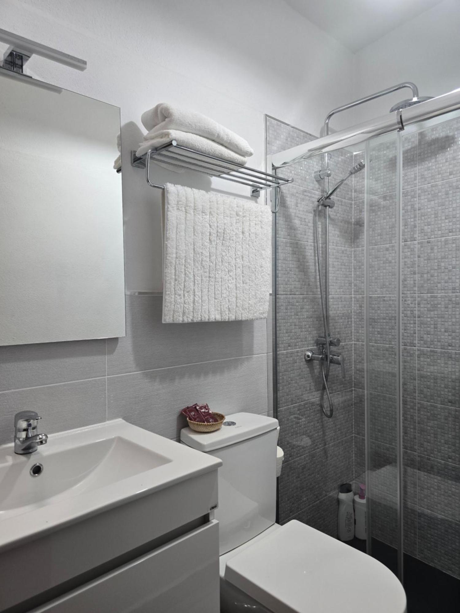 Apartamentos Los Volcanes 프엔칼리엔트디라팔마 외부 사진