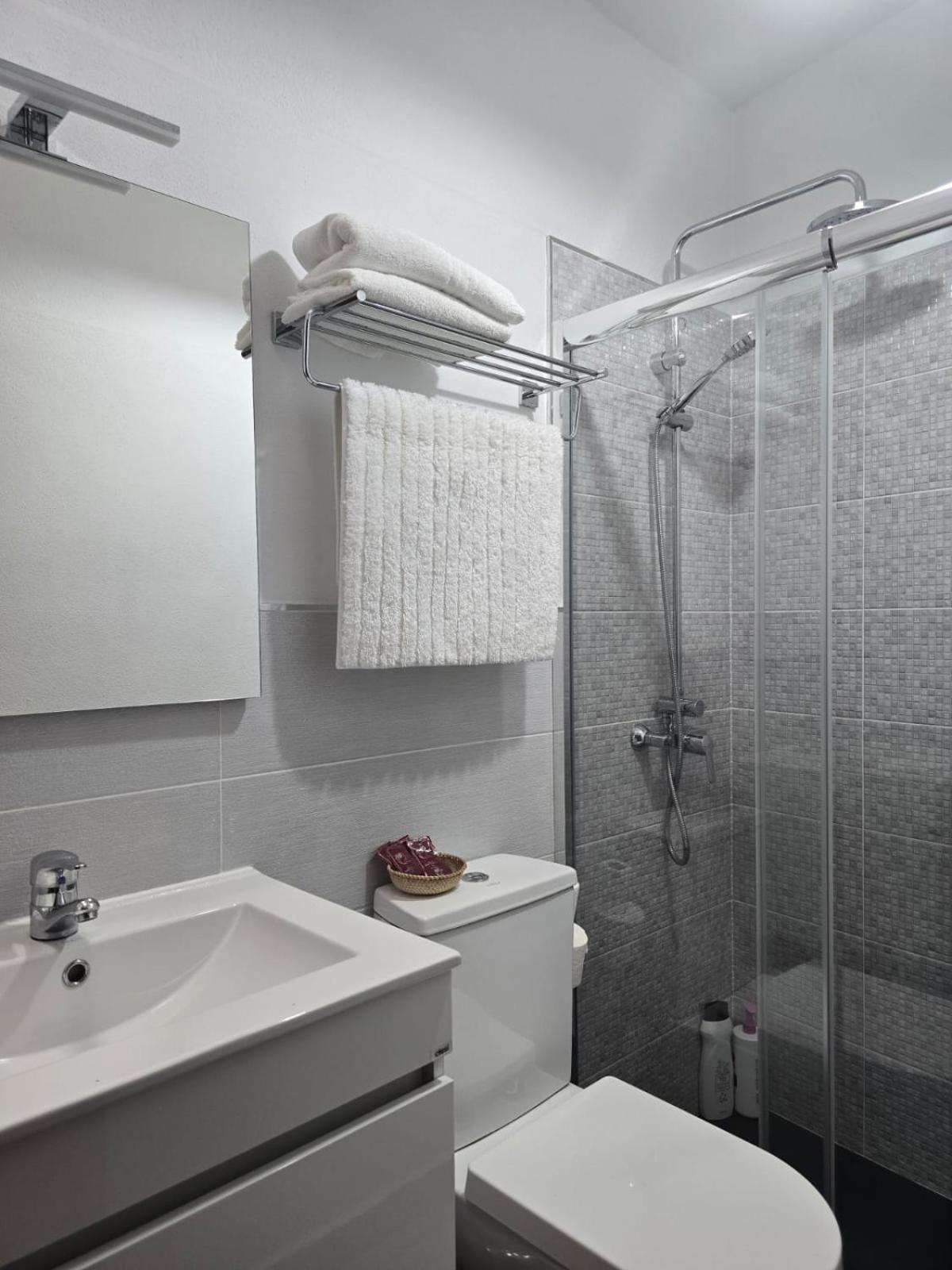 Apartamentos Los Volcanes 프엔칼리엔트디라팔마 외부 사진